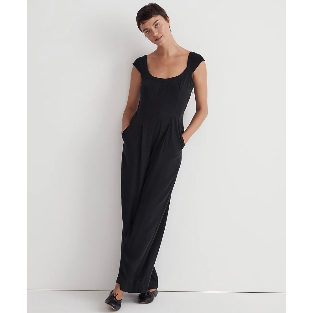 New with tag removed.  Madewell Cap-Sleeve Crop Wide-Leg Jumpsuit True Black